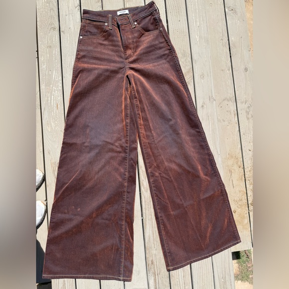 Wrangler Women’s Punchy Cinnamon Jeans - Picture 2 of 4
